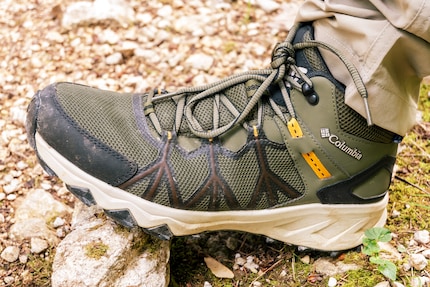 Les Peakfreak II Mid Outdry de Columbia peuvent être portées aussi bien en cas de chaleur que de pluie.