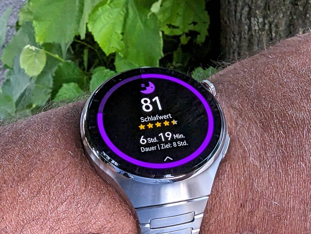 I enjoy the accurate and comprehensive sleep tracking, easy to view on the watch.