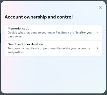 Si vous optez pour l’option « Commémoration », votre profil pourra être consulté même après votre mort.