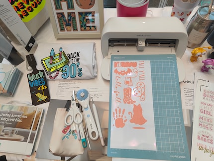 Use a colour printer to create your own stickers. There are also many other accessories for the plotter