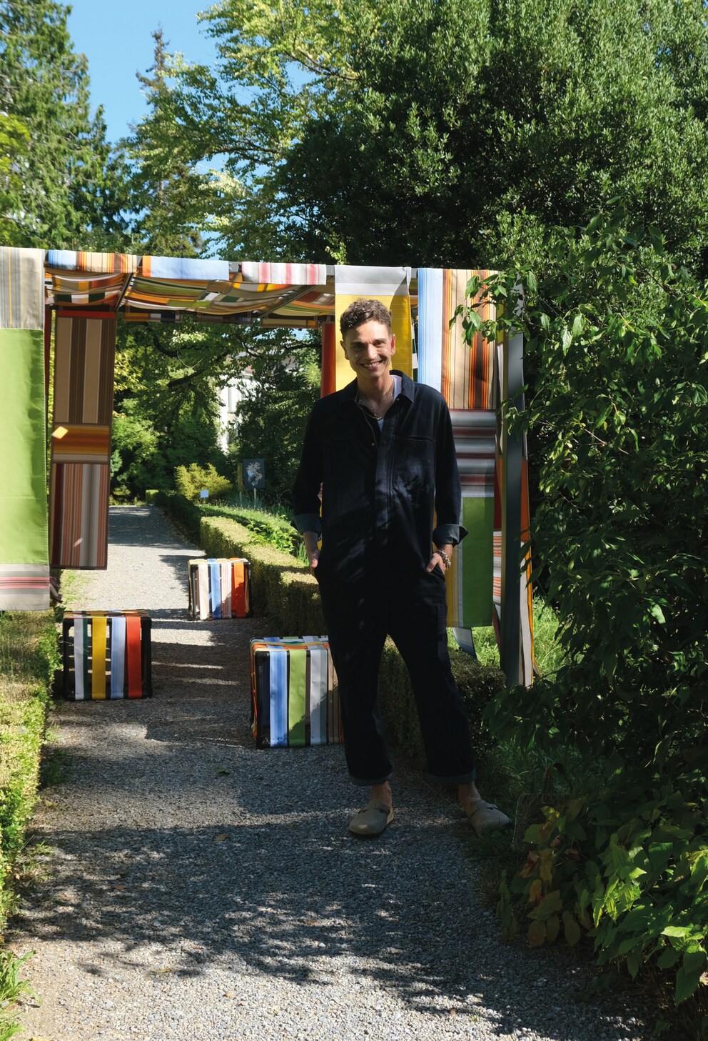 Der gelernte Modedesigner Laurent Hermann Progin lebt in Zürich.