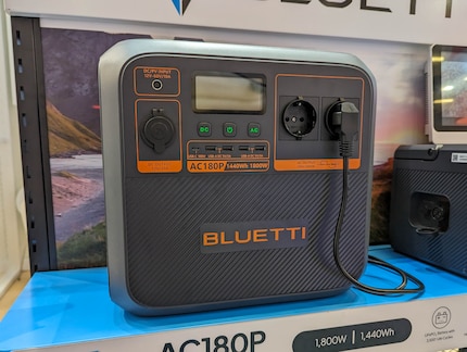 Bluetti AC180P avec deux prises de courant