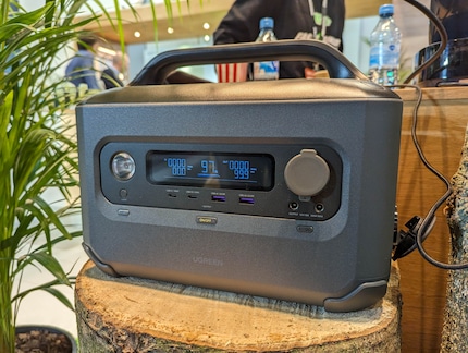 La plus petite PowerRoam 1200 sans roulettes doit servir d'image symbolique.