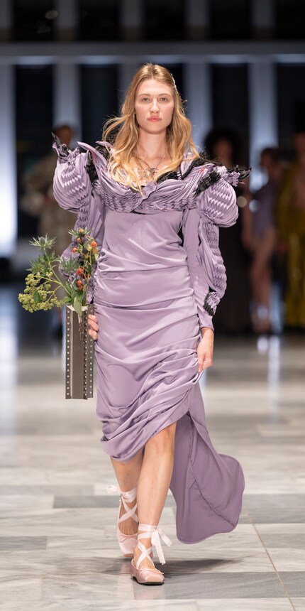 Anastasia Bull, Mode Suisse 23