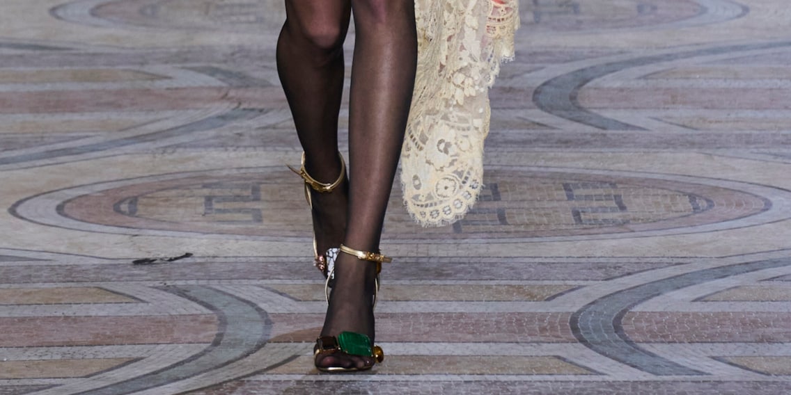 Sheer hose with open toed shoes Outlet