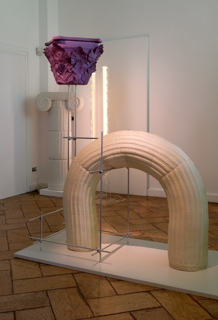 L'artiste et designer Sergio Roger vit à Barcelone.