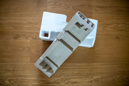 Karton gilt als umweltverträglicher als Polystyrol.