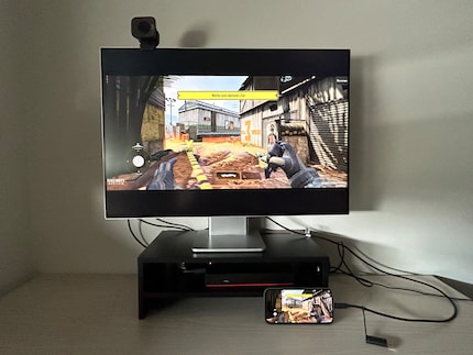 On peut facilement faire une partie de Call of Duty sur le grand écran.