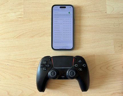 Les manettes externes fonctionnent pour jouer, même via Bluetooth.
