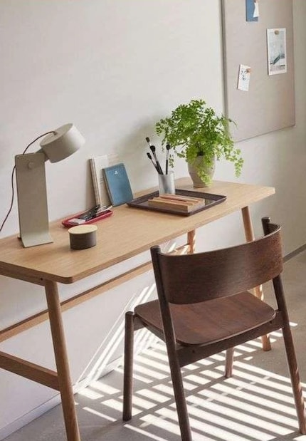 A visually appealing desk lamp also serves as decoration.
