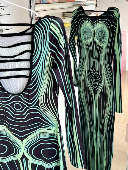 À ma grande surprise, la robe de Temu est composée de 65 % de coton et de seulement 35 % de polyester.