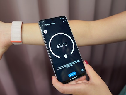 Il sensore sulla parte anteriore del Pixel 8 Pro misura la temperatura superficiale.