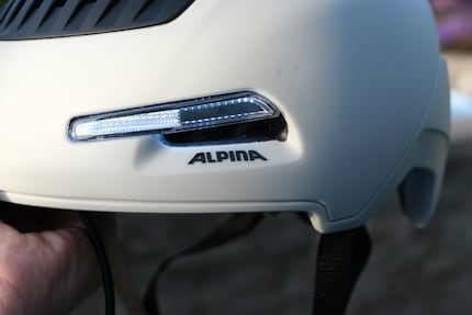 I singoli LED si fondono quasi in una banda di luce continua.