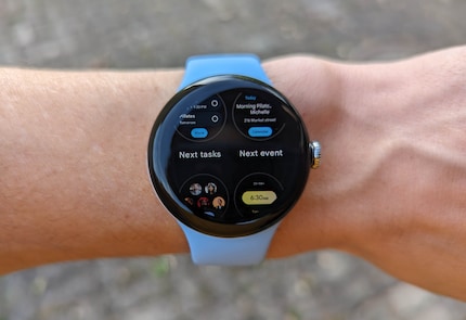 I tile sono campi interattivi che forniscono rapidamente informazioni su app o funzioni.