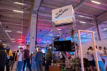 Petit mais costaud. Le stand Digitec au Herofest.