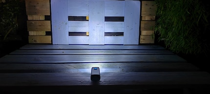 Und zum Vergleich auf der niedrigsten Stufe mit 50 Lumen.