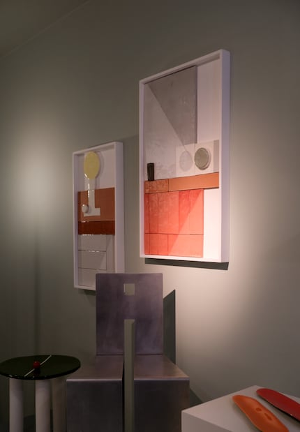 The relief murals can compete with oil paintings thanks to the ceramic glaze.