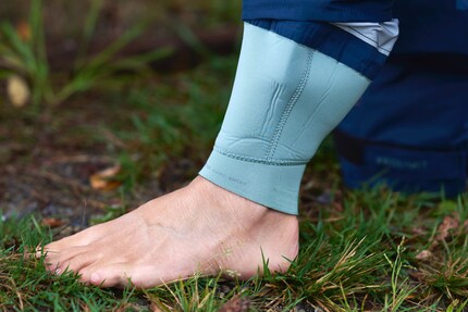 Soft neoprene finishes...
