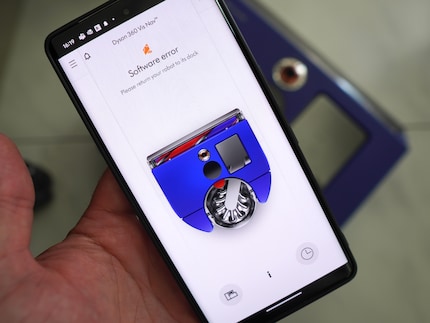 Au début, le ver est dans le fruit : Après l'erreur logicielle, le Dyson doit être redémarré.
