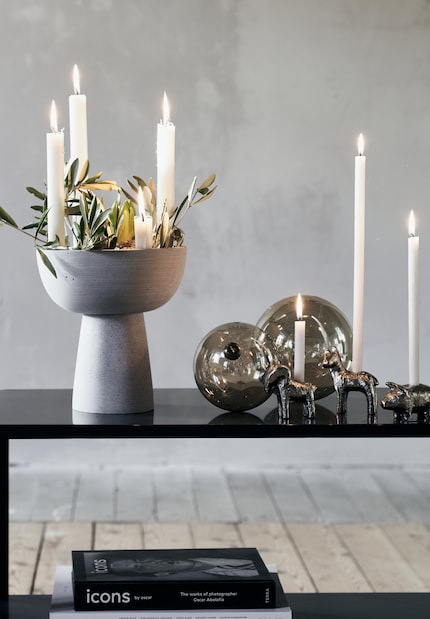 Bowl instead of wreath: With twigs, moss or Christmas decorations, any bowl, no matter how simple, becomes an eye-catcher.