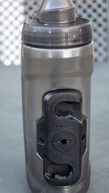 ... und das Gegenstück an der Trinkflasche.