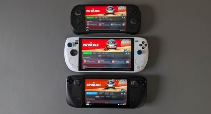 C’est le Steam Deck qui a les couleurs les plus pâles. L’Ayaneo 2 et l’Ayaneo KUN ont des contrastes beaucoup plus francs.