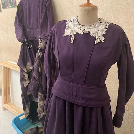 Ursina Schmid a créé les costumes (en y ajoutant même de la boue).