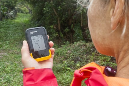 The GPS device makes it easy to follow the suggested hiking route.