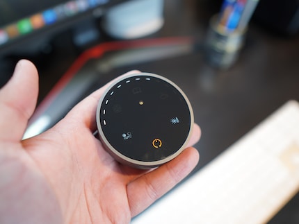 Il telecomando è pratico, ma purtroppo la funziona touch non è molto precisa.