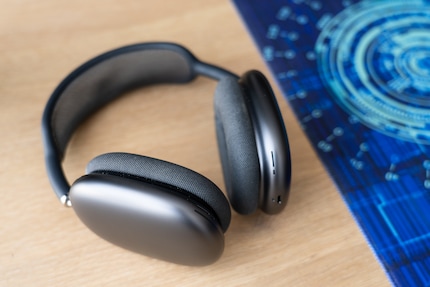 Les AirPods Max font partie de ces produits que j'adore, mais que je recommanderais quand même de manière limitée en raison de leur prix.