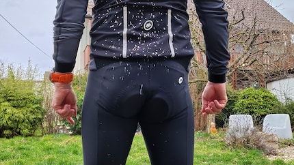 A few splashes of dirt on my jacket, but a dry backside.