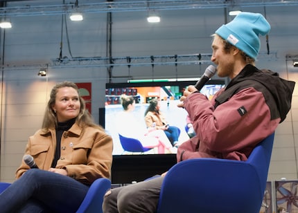 Zwei Stars der Szene, Fiona Wylde aus den USA und Balz Müller aus der Schweiz auf der Bühne der «Boot 2024». 