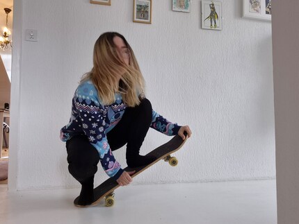 Ecco il mio modello. Voglio usare l'intelligenza artificiale di Samsung per sollevarmi in aria con lo skateboard