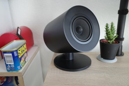 Die Speaker sind ordentlich laut und sehen geil aus.