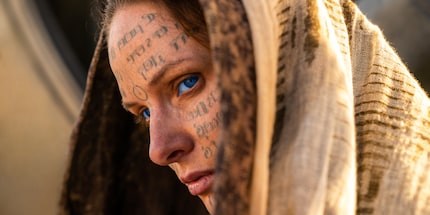 Lady Jessica, la mamma di Paul (Rebecca Ferguson), è una Bene Gesserit, la sorellanza esoterica che in realtà sta cercando di controllare il destino dell'universo.