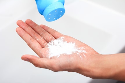 Talcum powder also ensures a dry handshake.