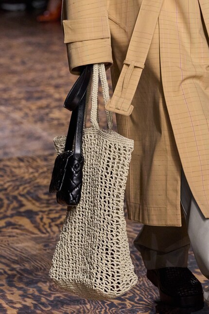 Exciting mix of textures: crocheted meets woven at Bottega Veneta.