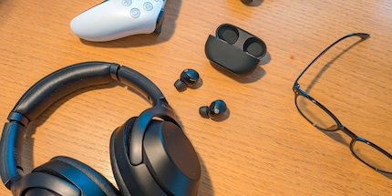 Anche le cuffie Bluetooth, che hanno il microfono fuori dal padiglione auricolare, non proteggono dalle telefonate incomprensibili.