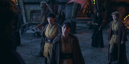 Cette scène est probablement un flashback de l’époque où Sol et Indara n’étaient pas encore maîtres Jedi.