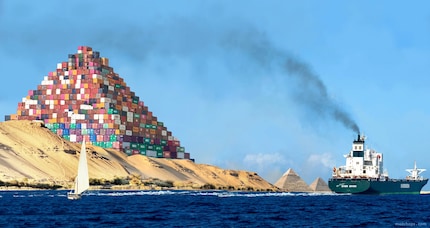 Senza container, la chiatta sarebbe almeno molto più leggera.