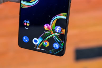 Devono essere tollerate solo due app preinstallate di fornitori terzi.