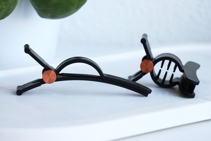 Dyson’s hair clips have a nice profile.