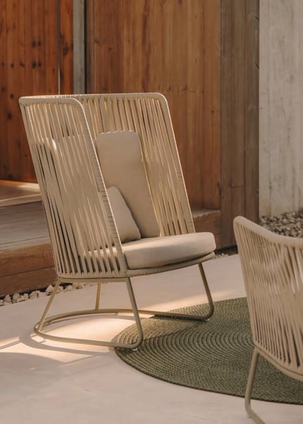 Tightly strung, but comfortable: the woven backrests can be softer than al dente spaghetti.