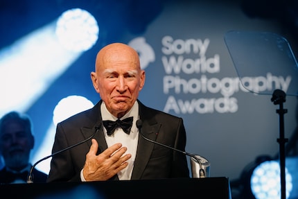 Sebastião Salgado a reçu le prix pour l'ensemble de sa carrière jeudi à Londres.