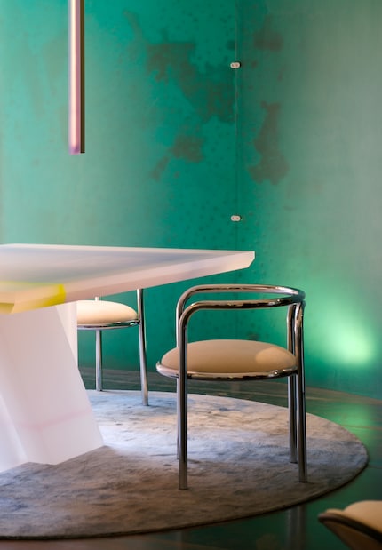 Tubular steel chair from Sé | stainless steel