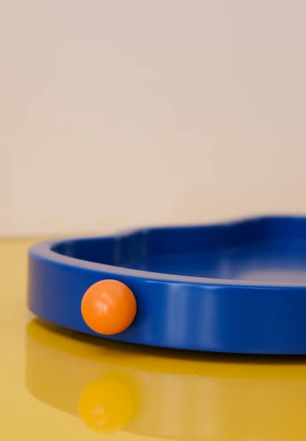 «Onda Tray» di Natalia Criado per Vero International | MDF, noce.