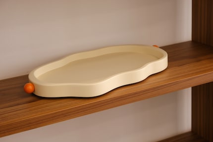 «Onda Tray» di Natalia Criado per Vero International | MDF, noce.