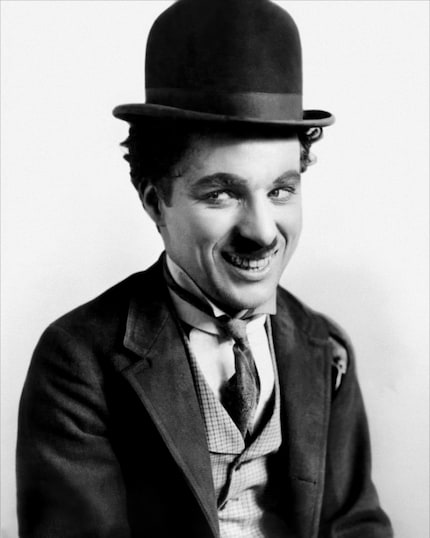 Wäre doch Charlie Chaplin der einzige berühmte Träger des Toothbrush-Barts geblieben.