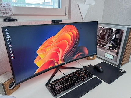 De base, Rafael est satisfait de son moniteur. Mais l’OLED, ce serait cool, dit-il.