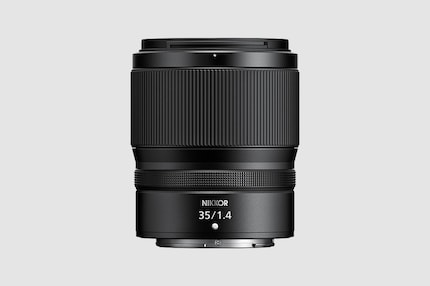 Lichtstark, leicht und günstig – auf dem Papier wirkt das Nikkor Z 35mm f/1.4 sehr gut.